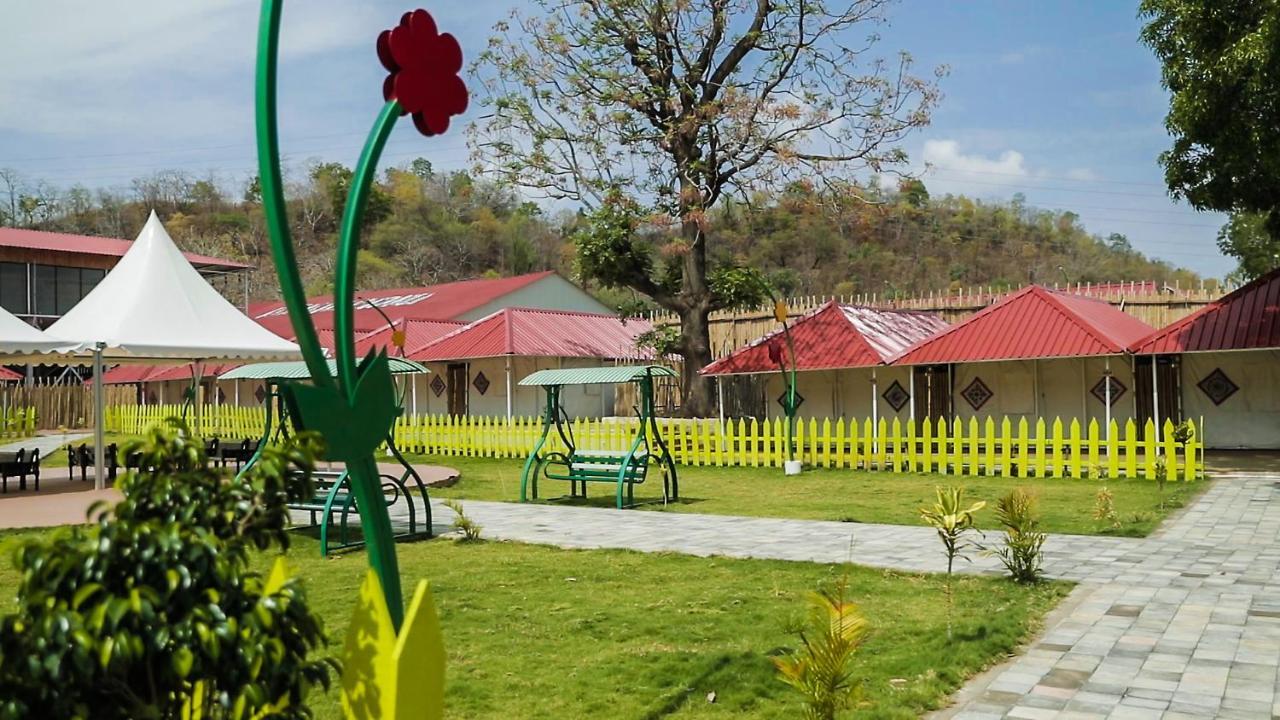 Praveg Tent City Narmada, Statue Of Unity Kevadia Bagian luar foto