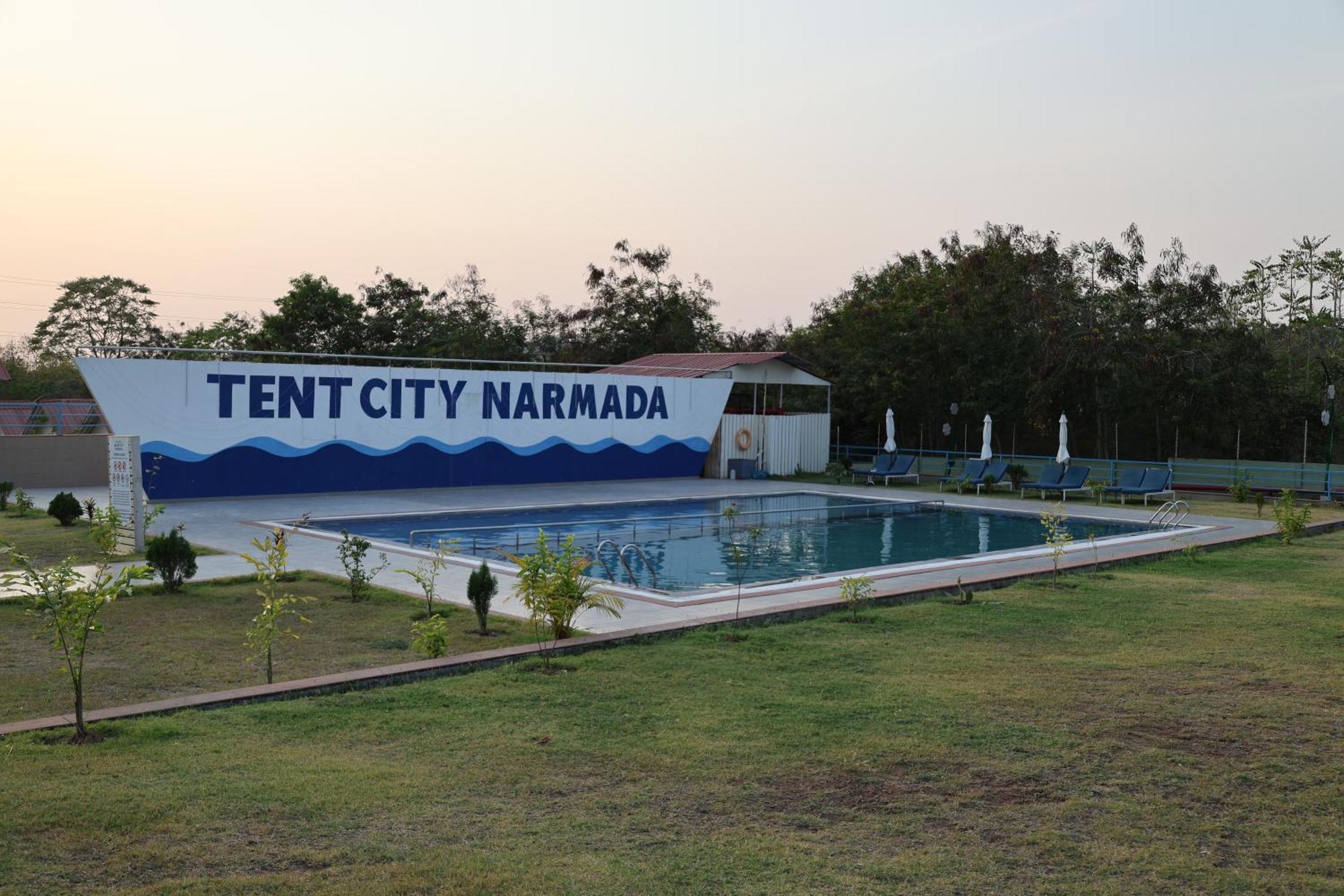 Praveg Tent City Narmada, Statue Of Unity Kevadia Bagian luar foto
